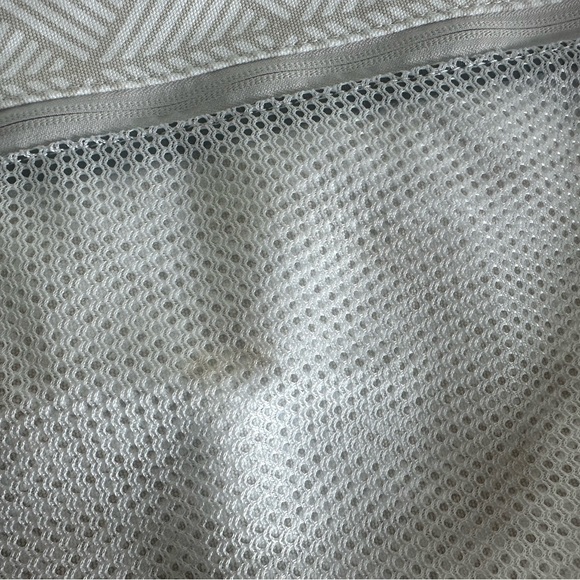 Lululemon Athletica White Travel Yoga Mat Bag - Picture 4 of 4